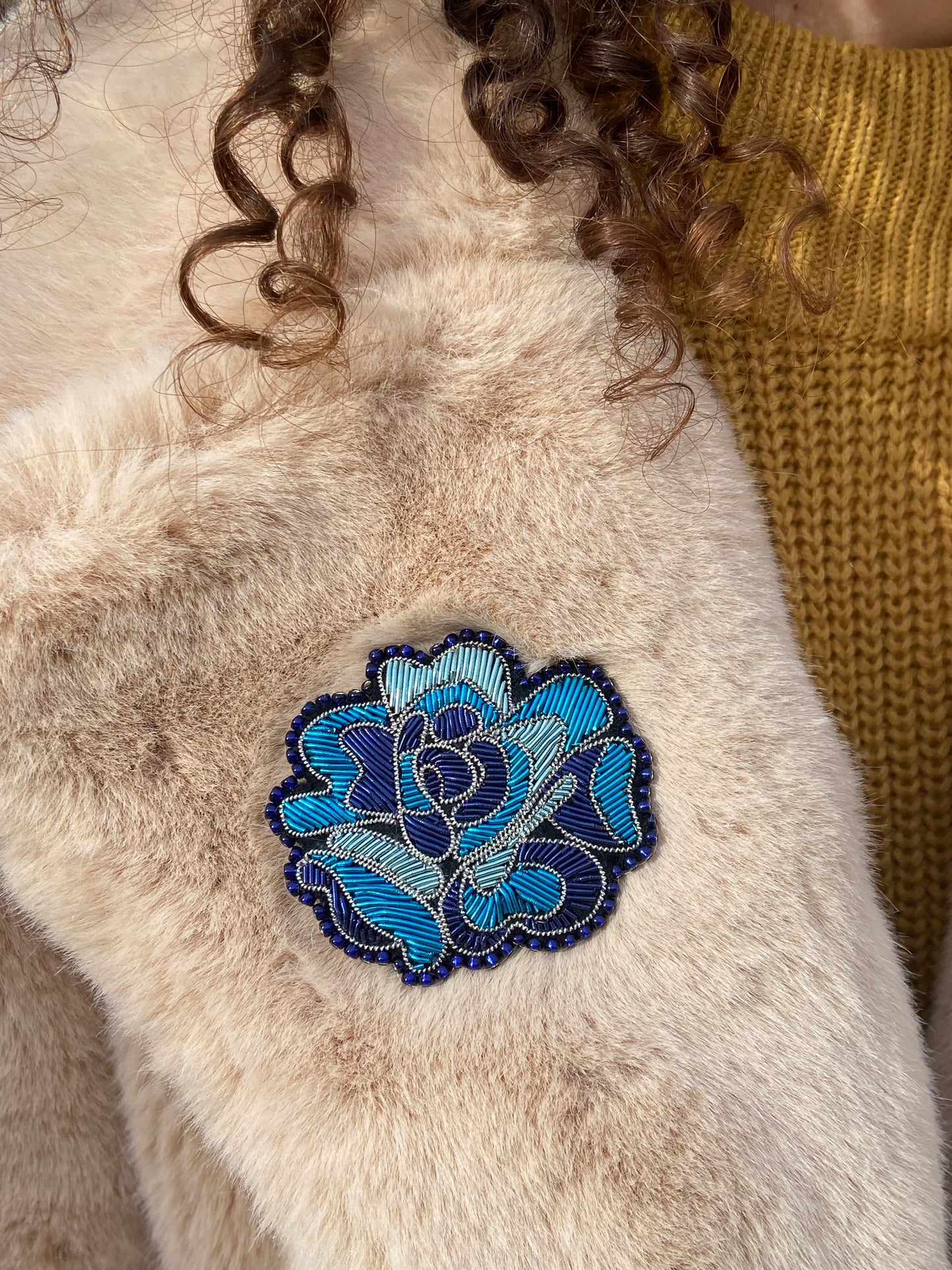 Broche Rose Givrée