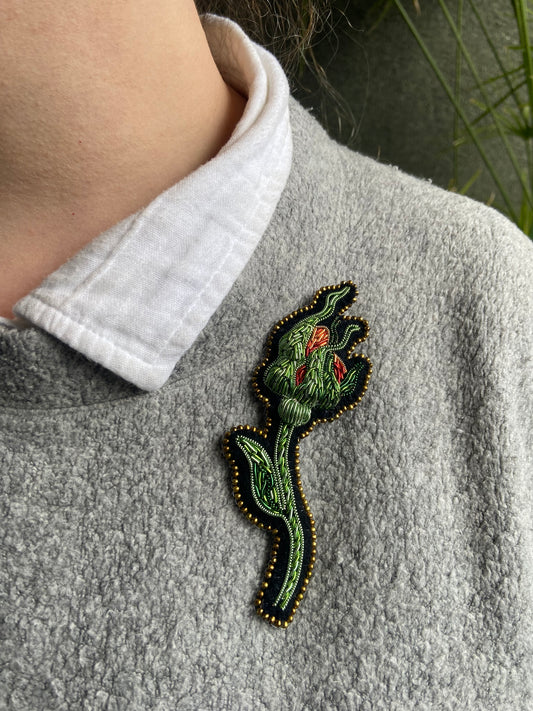 Broche Bouton incandescent