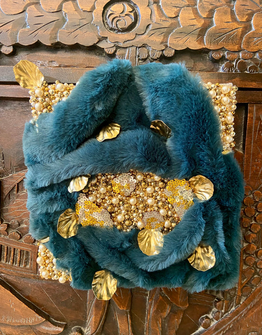 La Géode - Tableau brodé main (pièce unique, art textile contemporain)