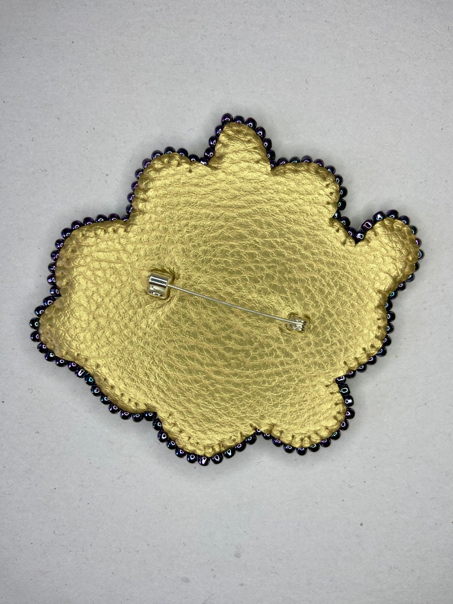 Broche Rose Améthyste