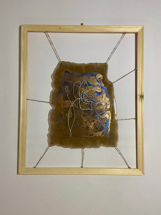 Le Coquelicot – Tableau en résine époxy brodé à la main